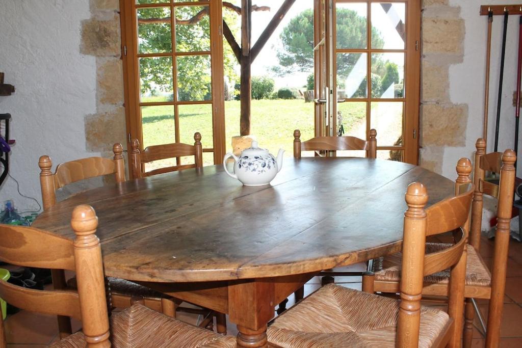 Le Cireysou - Secluded Farmhouse With Large Private Pool And Grounds Saint-Germain-et-Mons Экстерьер фото