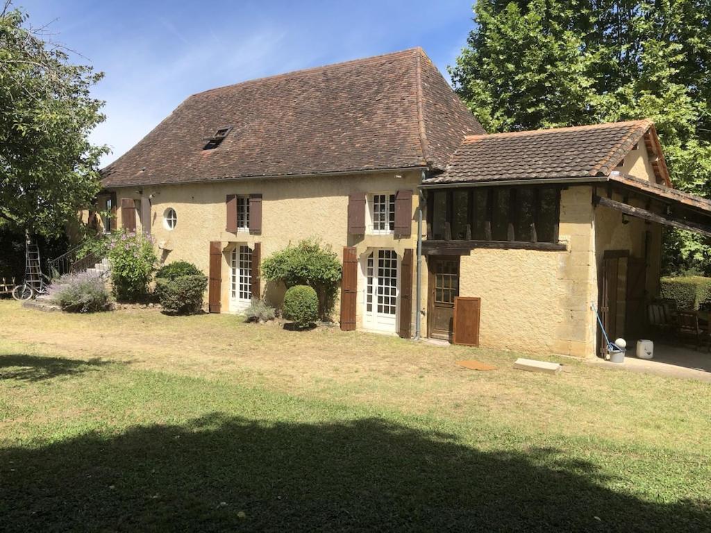 Le Cireysou - Secluded Farmhouse With Large Private Pool And Grounds Saint-Germain-et-Mons Экстерьер фото