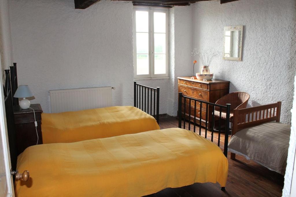 Le Cireysou - Secluded Farmhouse With Large Private Pool And Grounds Saint-Germain-et-Mons Экстерьер фото